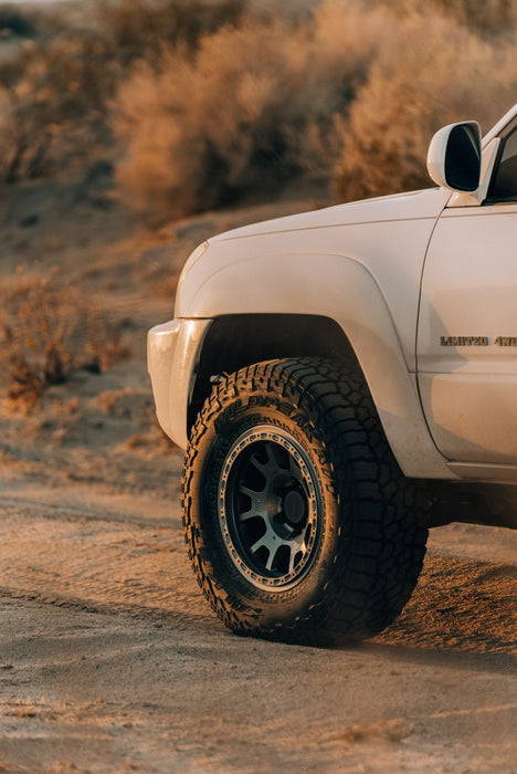 RR5-H 17x8.5 (6x5.5 | 6x139.7) Hybrid Beadlock | Toyota Tacoma / 4Runner